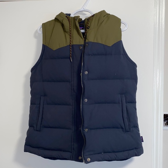 Patagonia Jackets & Blazers - Patagonia vest with hood